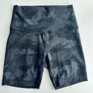 Lululemon Wunder Train Short Black Camouflage